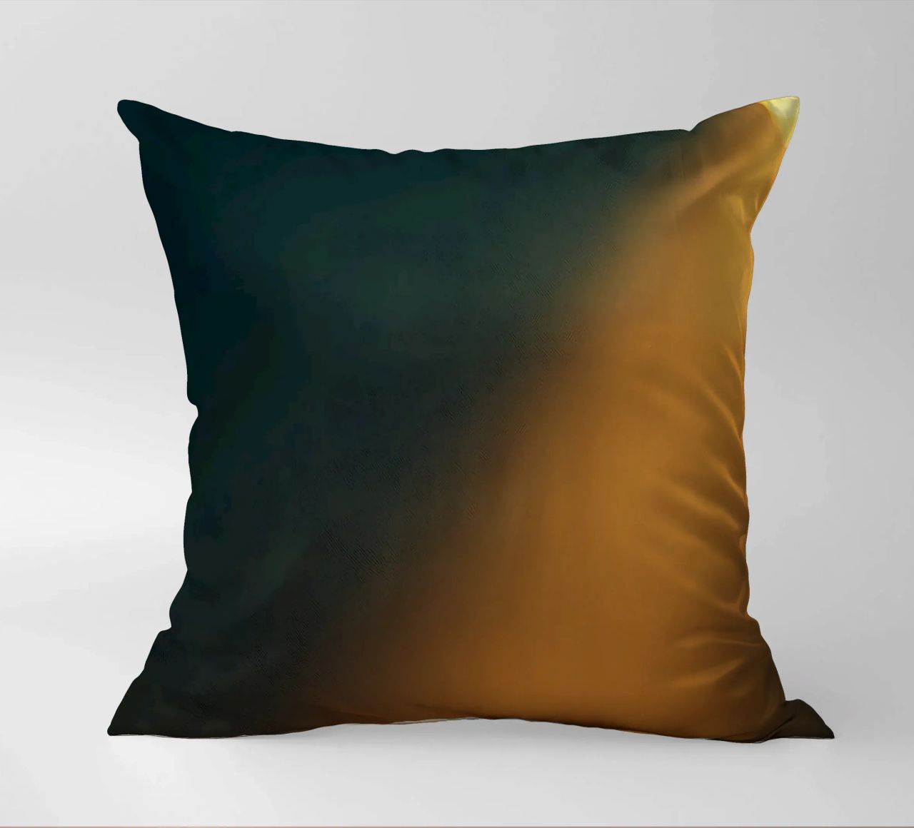 Explore warm light beams illuminating the abstract backgroun cuscino da DesignDoodle