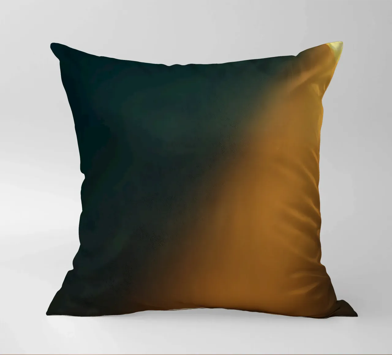 Explore warm light beams illuminating the abstract backgroun Kissen von DesignDoodle