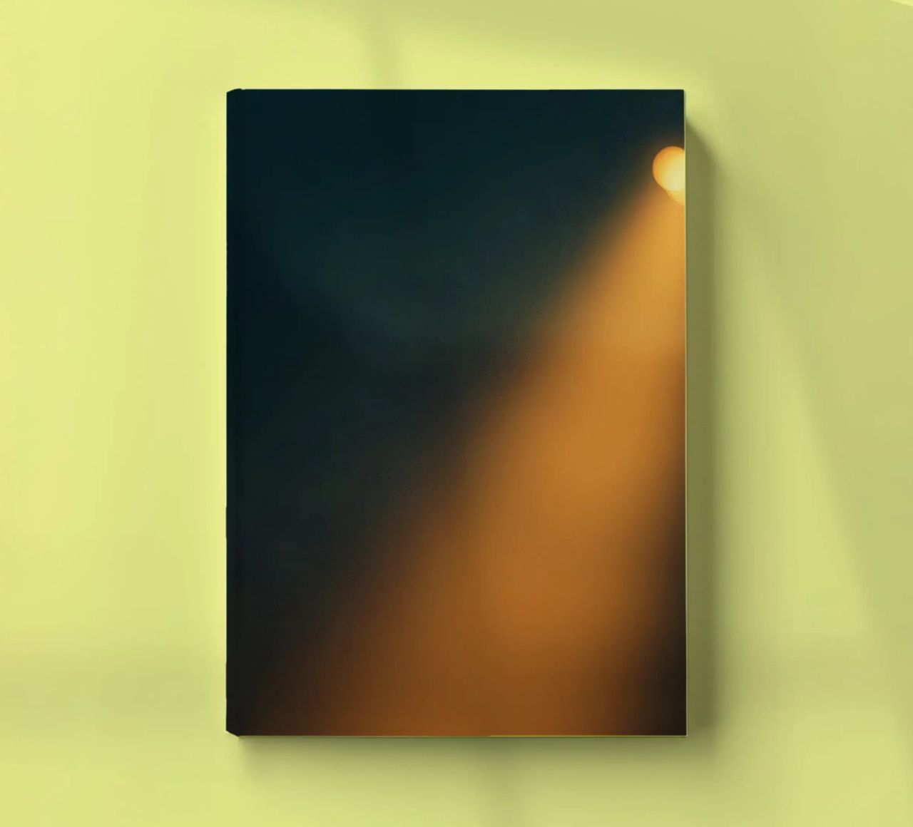 Explore warm light beams illuminating the abstract backgroun diario da DesignDoodle