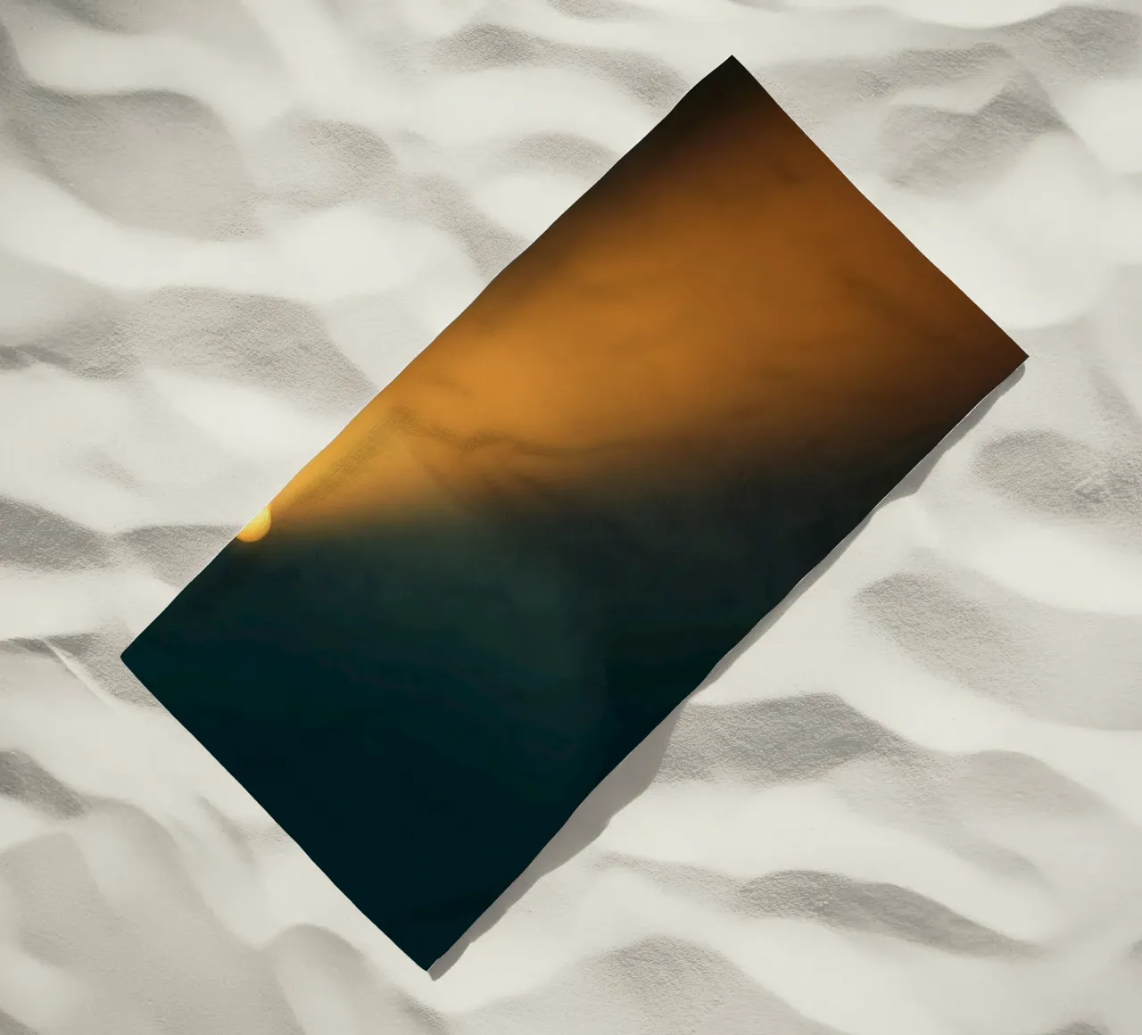 Explore warm light beams illuminating the abstract backgroun telo mare da DesignDoodle