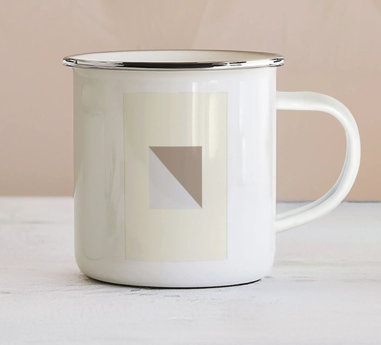 Beige minimale tazza in smalto da Little Dean