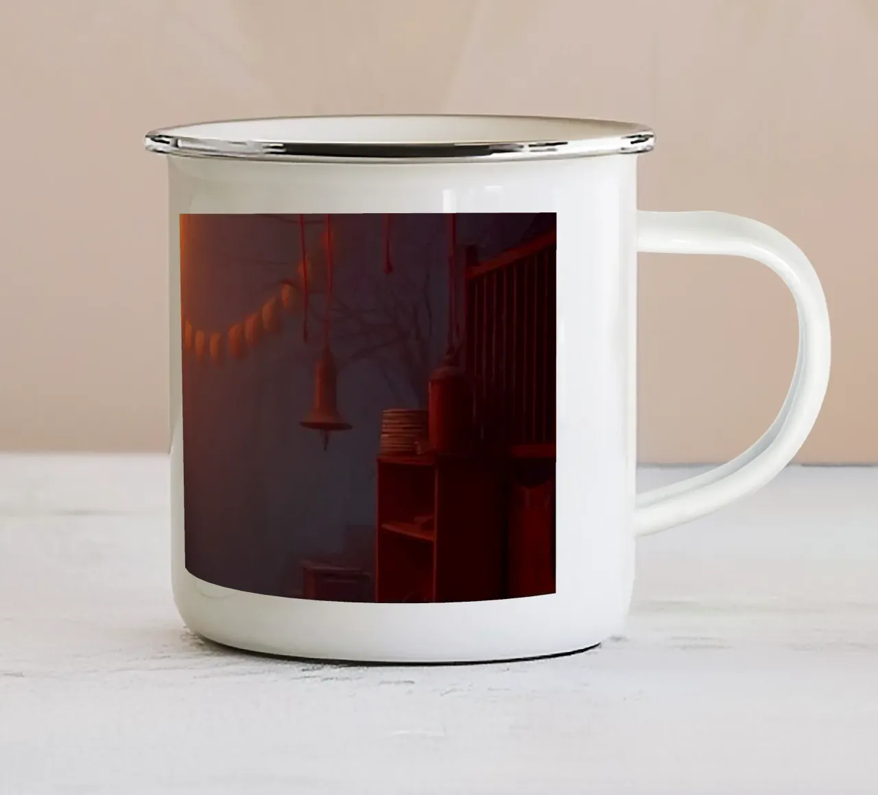 Incantevole vicolo con lanterne calde e nebbiolina tazza in smalto da DesignDoodle