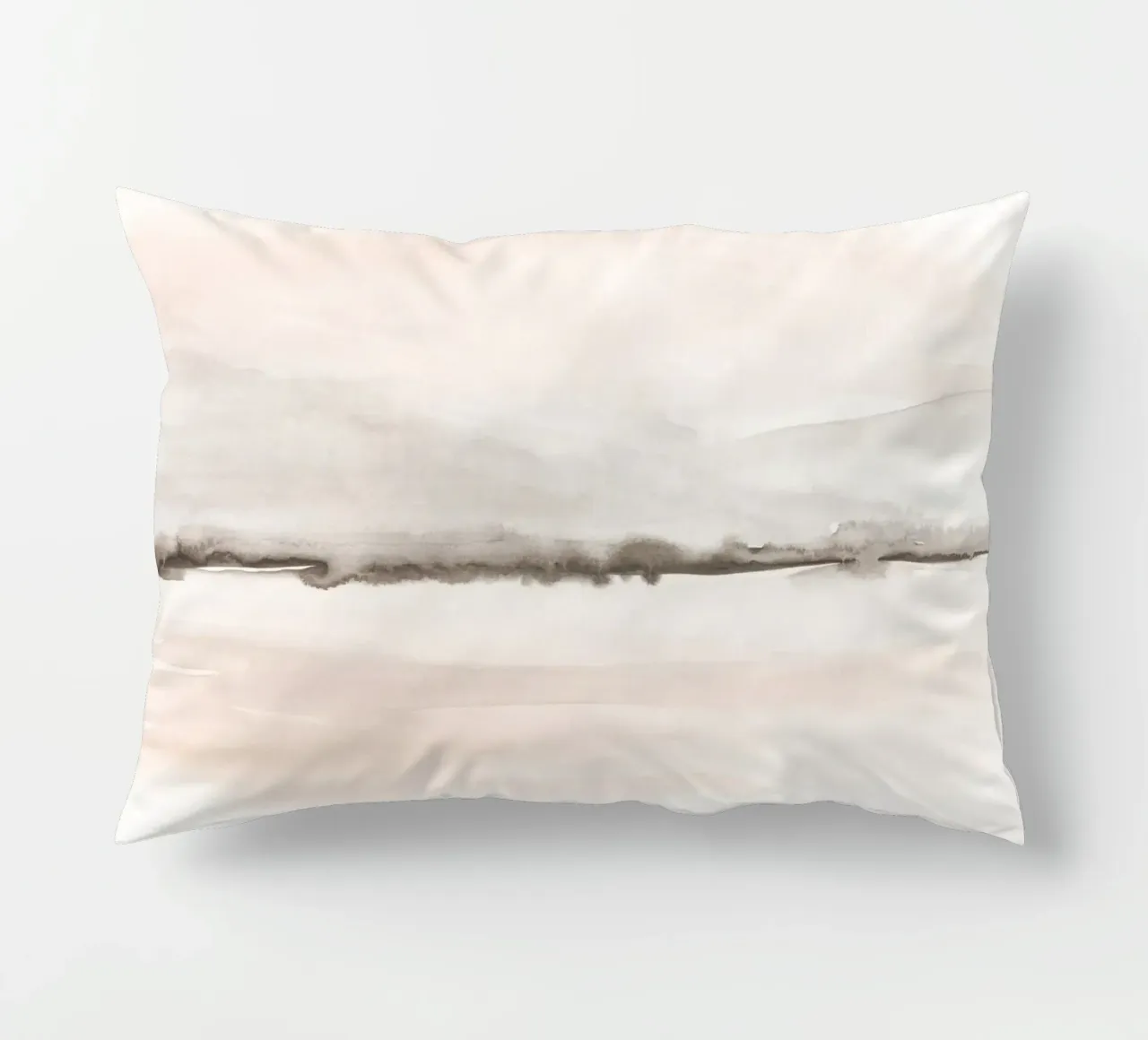 Zacht koraal en grijze bergen kussen van NouveauPrints