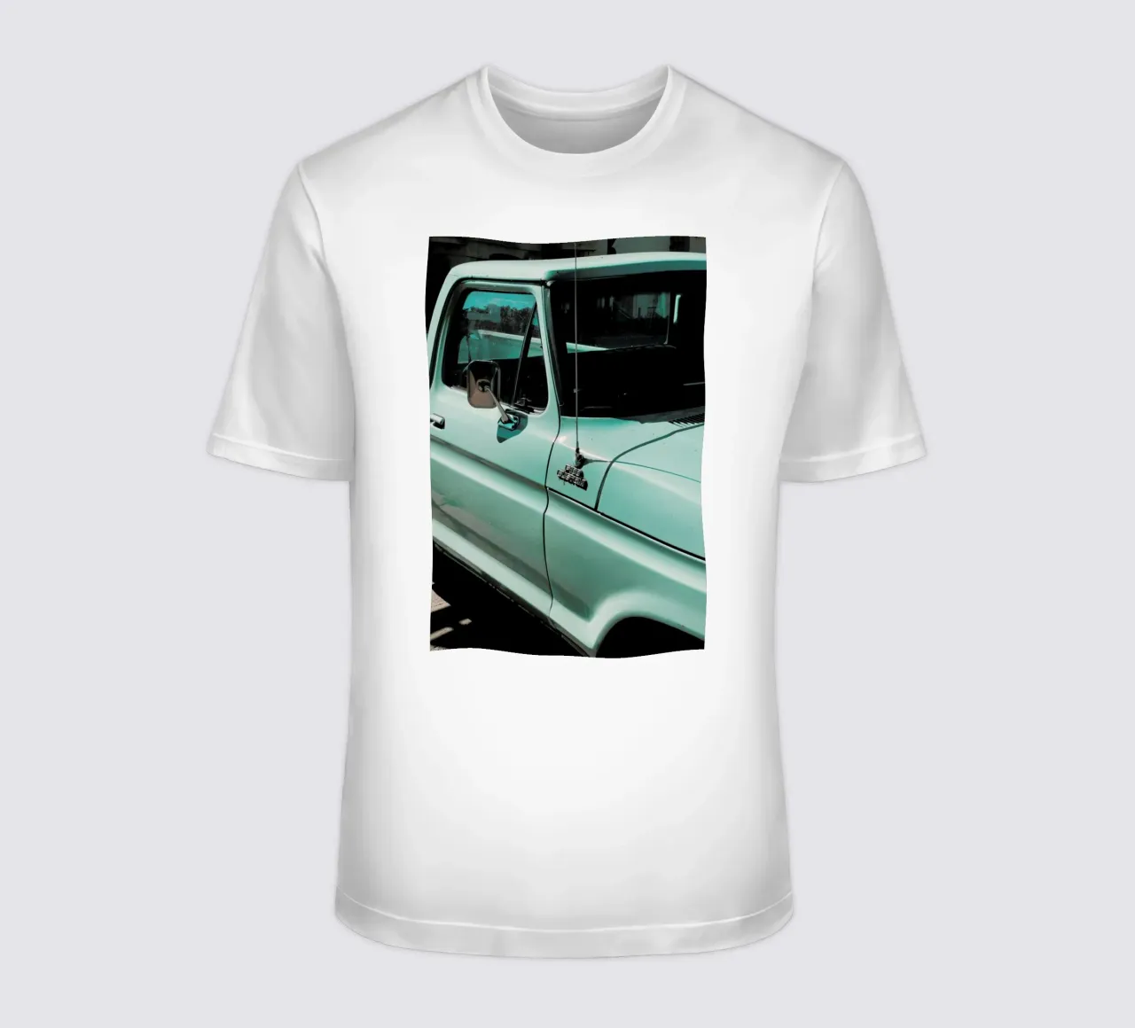 F100 Custom t-shirt da Sebastian Hilgetag