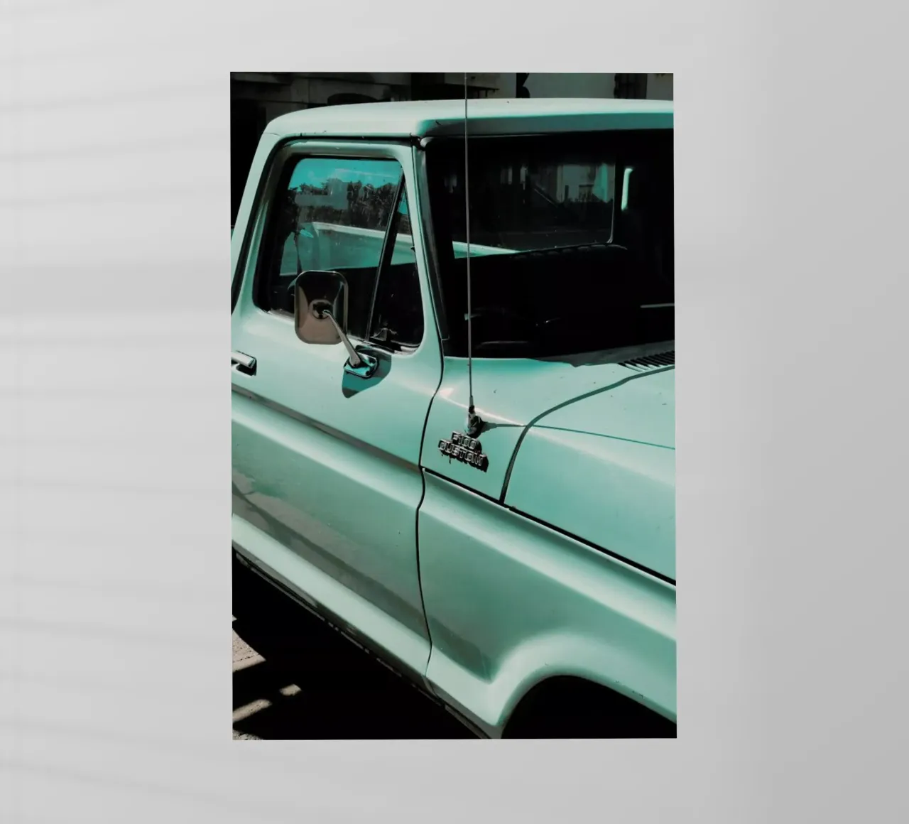 F100 Custom pellicola backlit da Sebastian Hilgetag