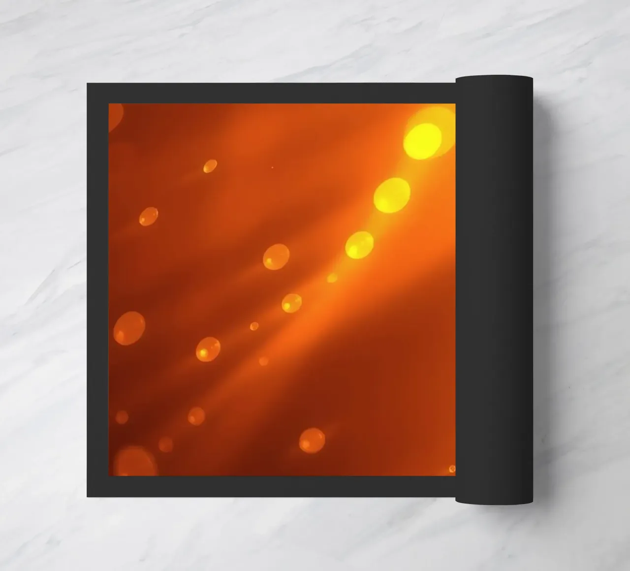raggi di luce arancione incandescente ed effetti bokeh zerbino da DesignDoodle