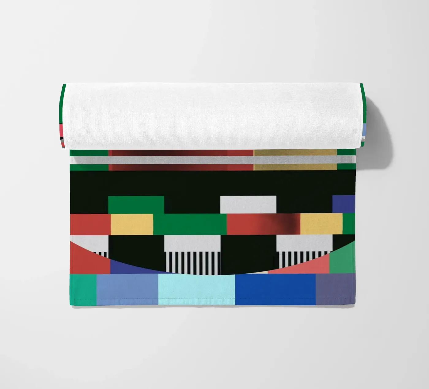 Glitches pattern 03 Strandtuch von Little Dean