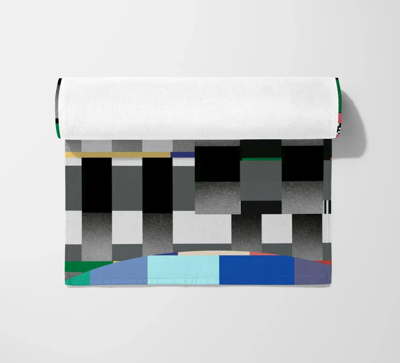 Glitches pattern 04 strandhanddoek van Little Dean