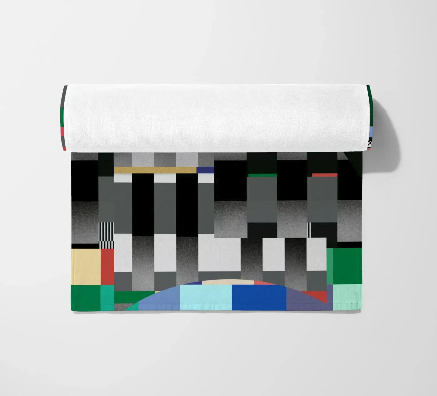 Glitches pattern 04 strandhanddoek van Little Dean