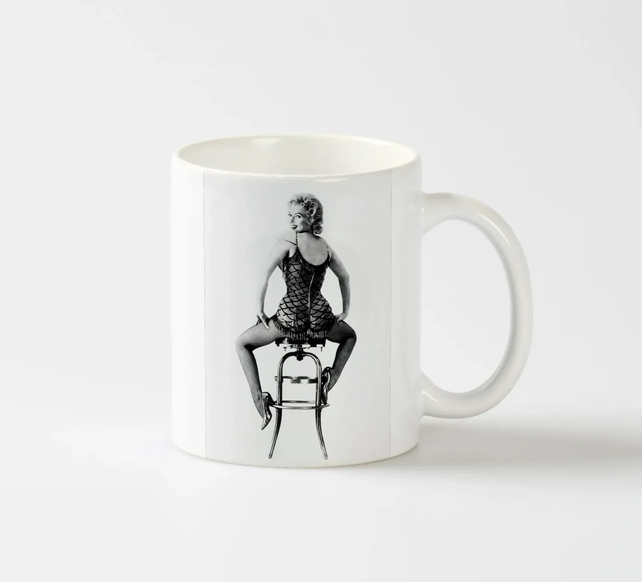 Marilyn Monroe vue de dos mug en céramique de Beth Pop Culture