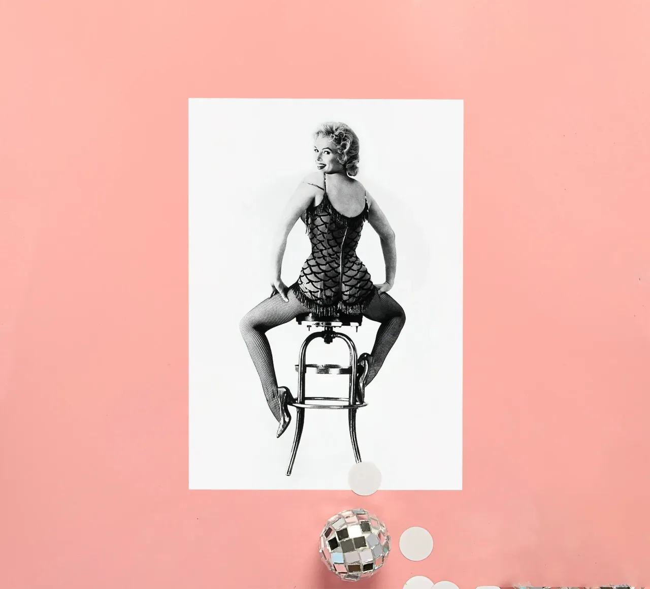 Marilyn Monroe vue de dos autocollant de Beth Pop Culture