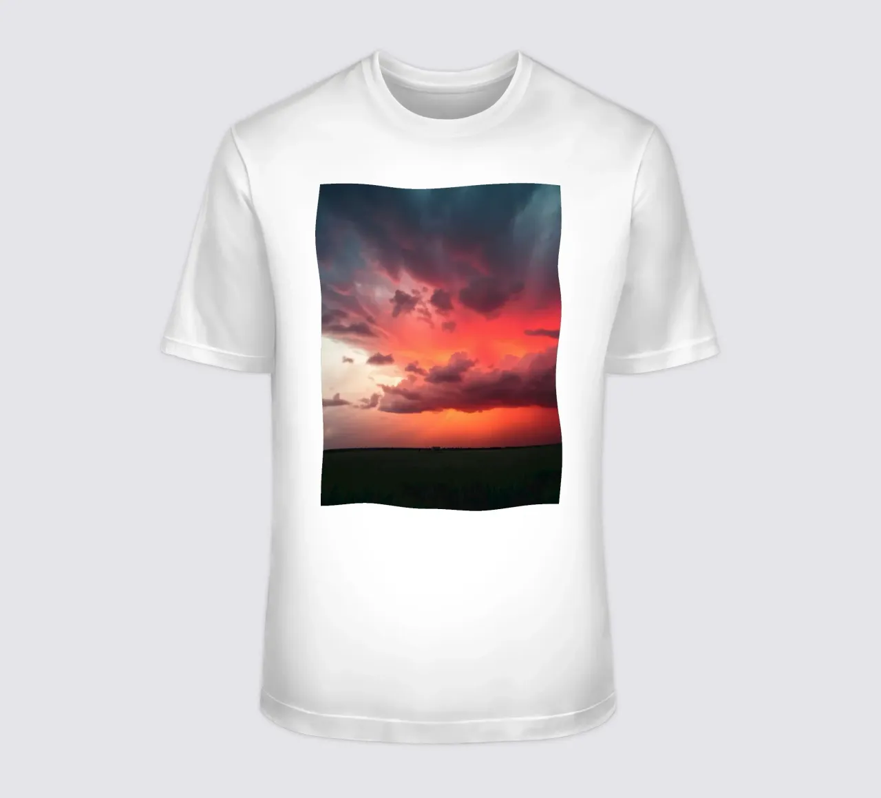 Un fondo que representa el cielo con colores complementarios camiseta de DesignDoodle
