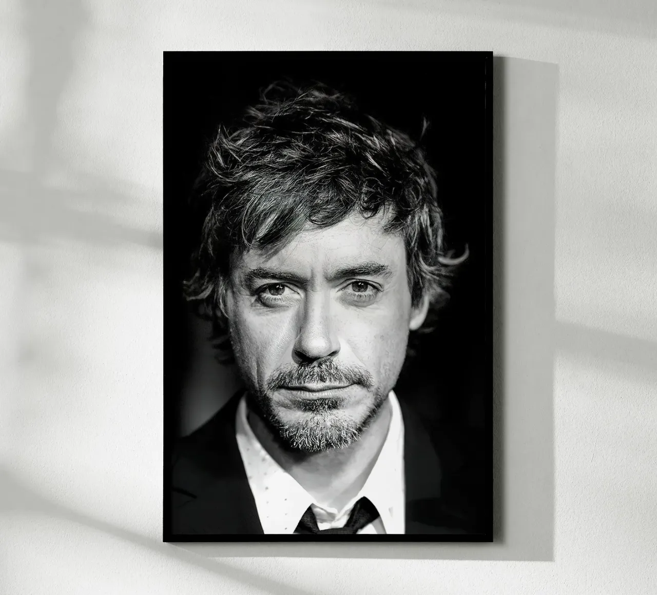 Robert Downey Jr Ritratto B&N poster da Beth Pop Culture