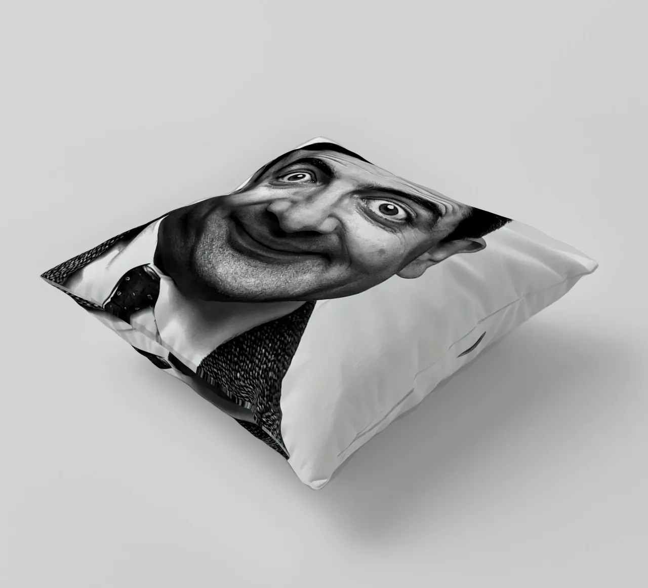 Sorriso iconico di Rowan Atkinson Mr. Bean cuscino da Beth Pop Culture