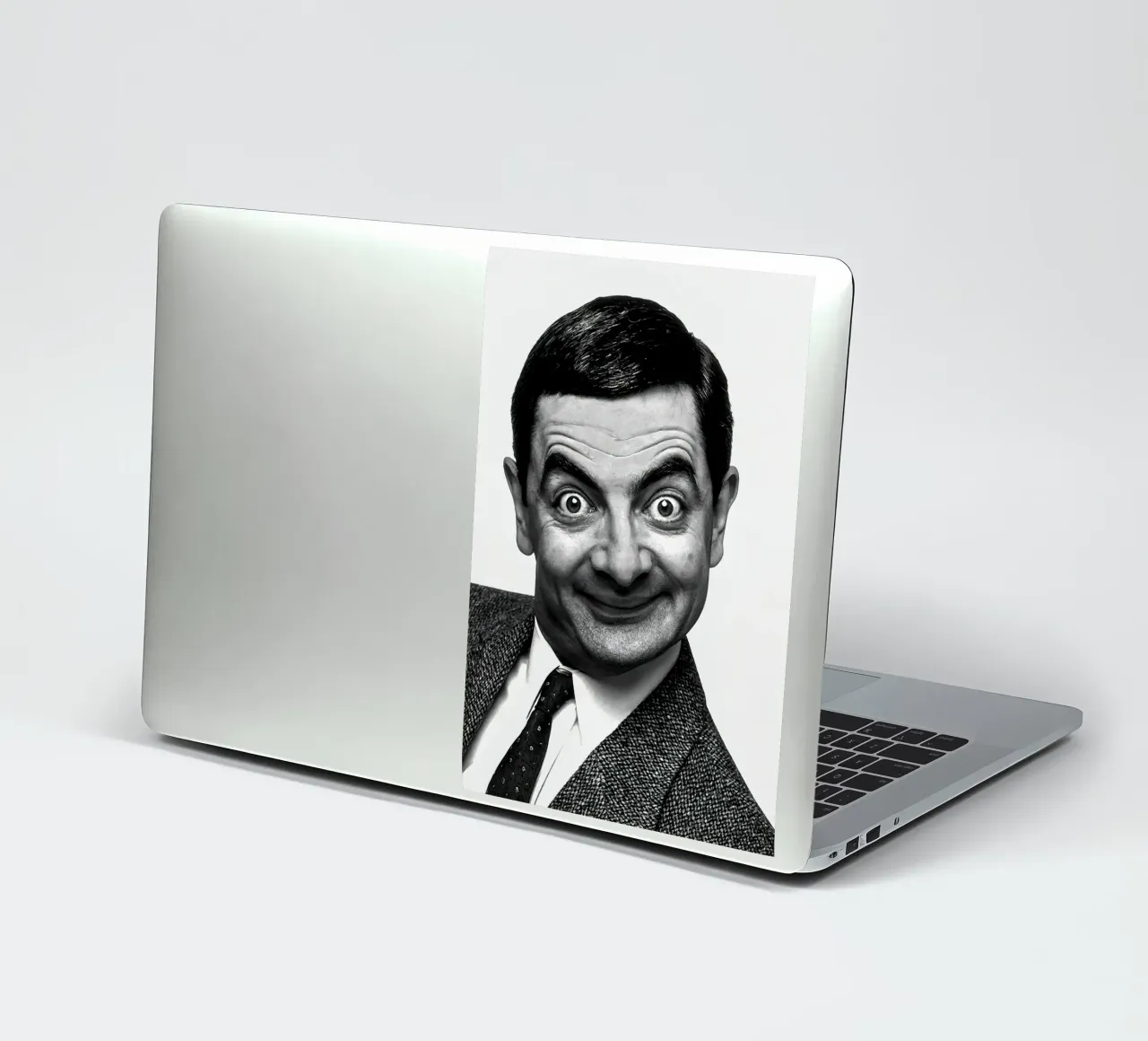 Sorriso iconico di Rowan Atkinson Mr. Bean adesivo da Beth Pop Culture