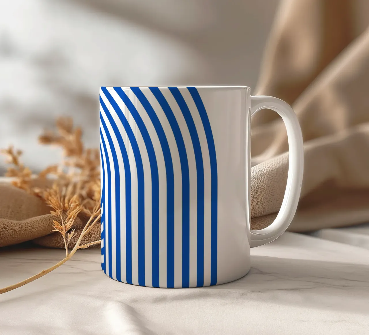 A ! Bleu tazza in ceramica da TCHAK ART