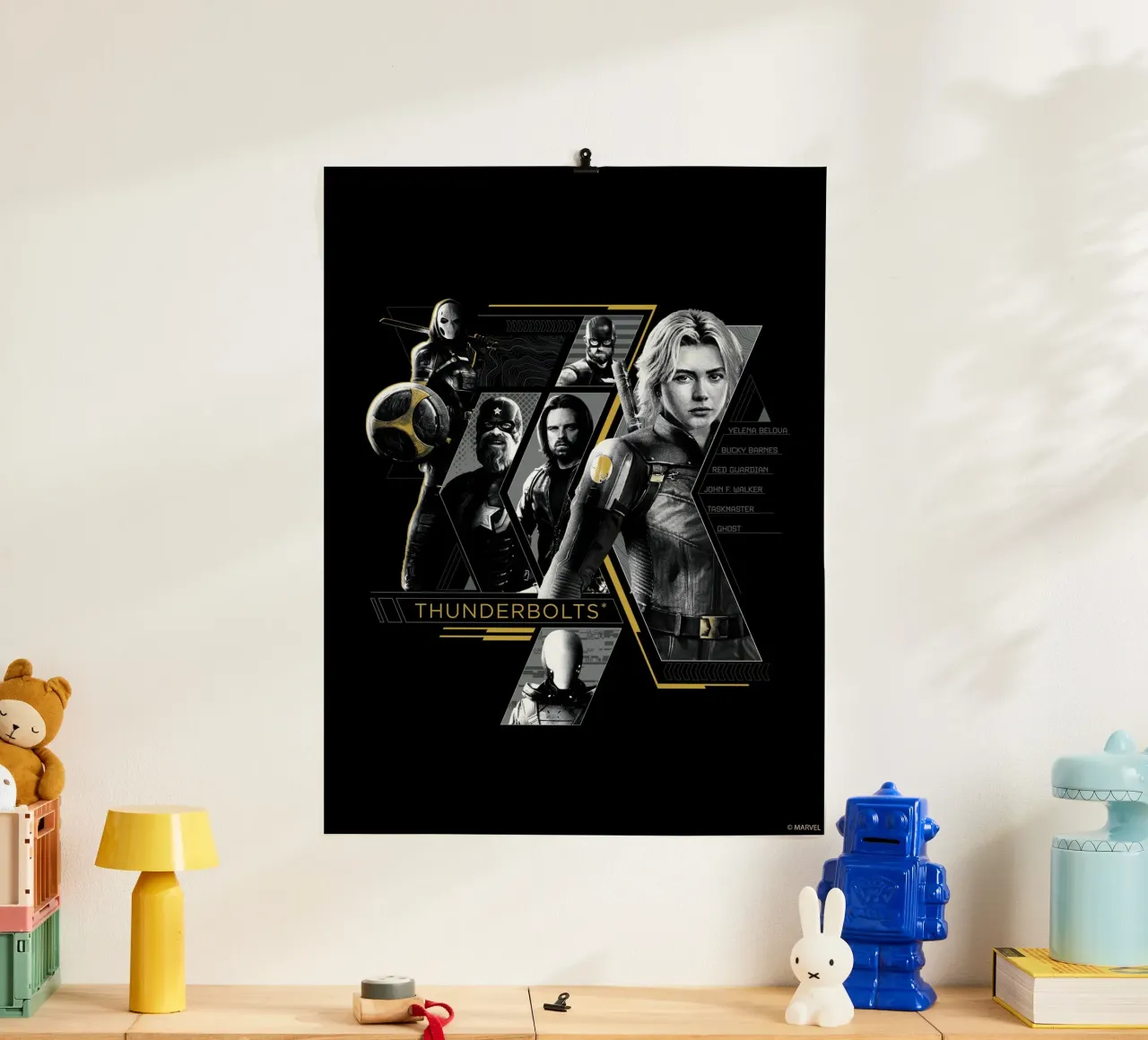 Thunderbolts* - gemeinsam! poster con telaio in alluminio da MARVEL Designs by JUNIQE