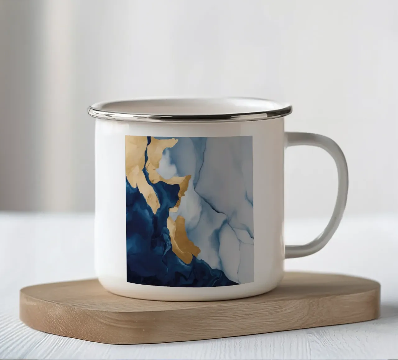 Fioritura dell'abisso d'oro tazza in smalto da Monarch Arc