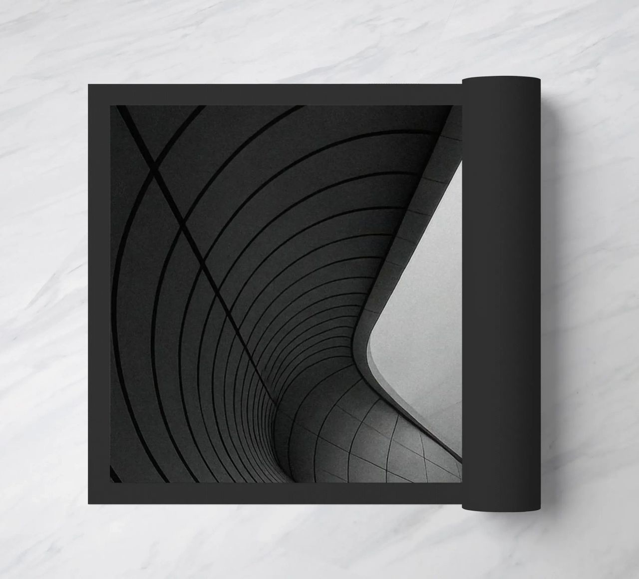 Curve ipnotiche a Tokyo - Ode all'architettura futuristica zerbino da Black & White