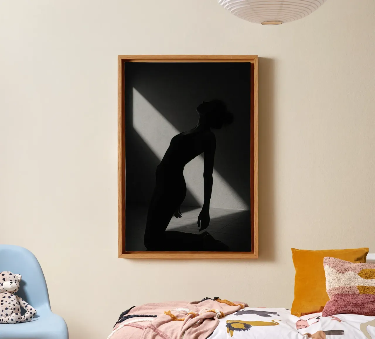 Éclat intime à Paris - Body and light canvas with Floater frame by Black & White