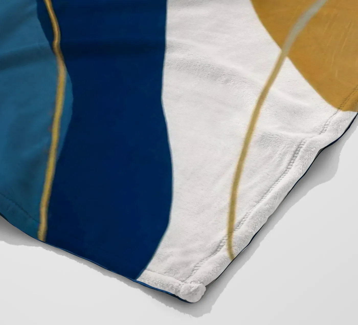 Echo Line Fold Fleecedecke von Monarch Arc