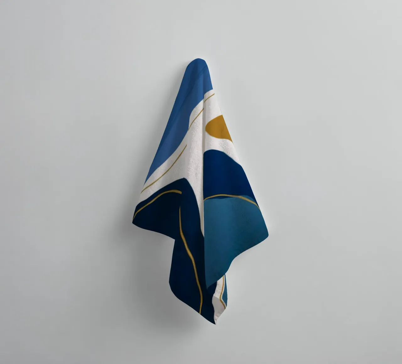 Echo Line Fold Handtuch von Monarch Arc