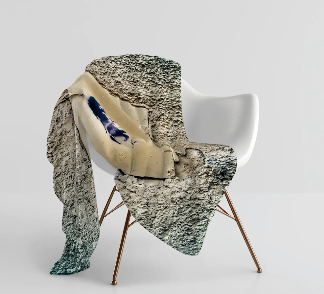 Gridare coperta in pile da Bitburg Studio