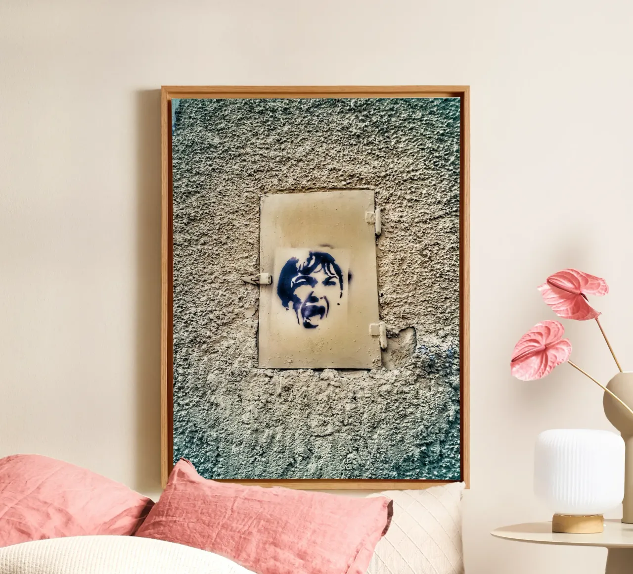 Shout canvas by Bitburg Studio