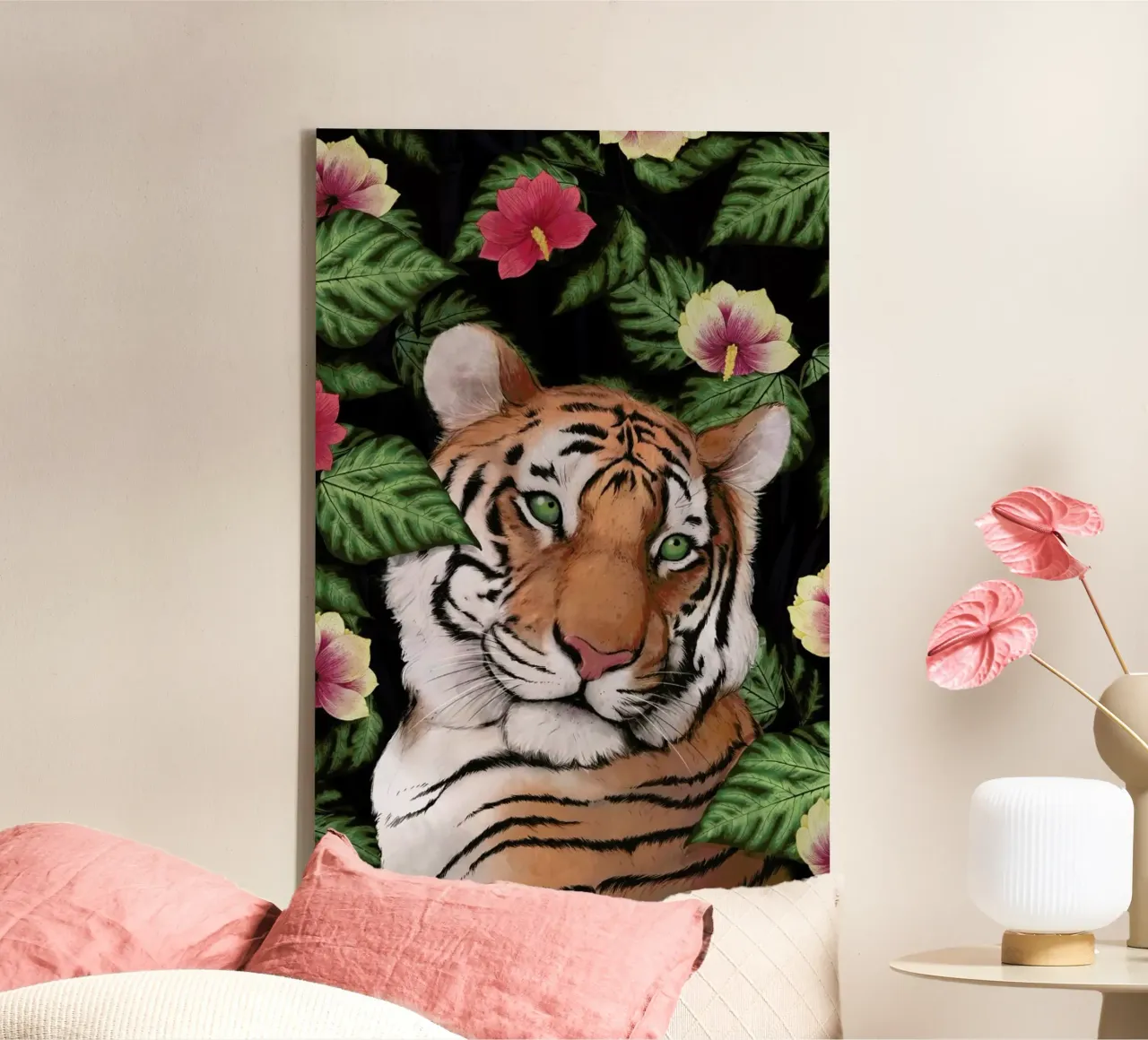 Serene Tiger tela con Cornice a cassetta da Laura Graves