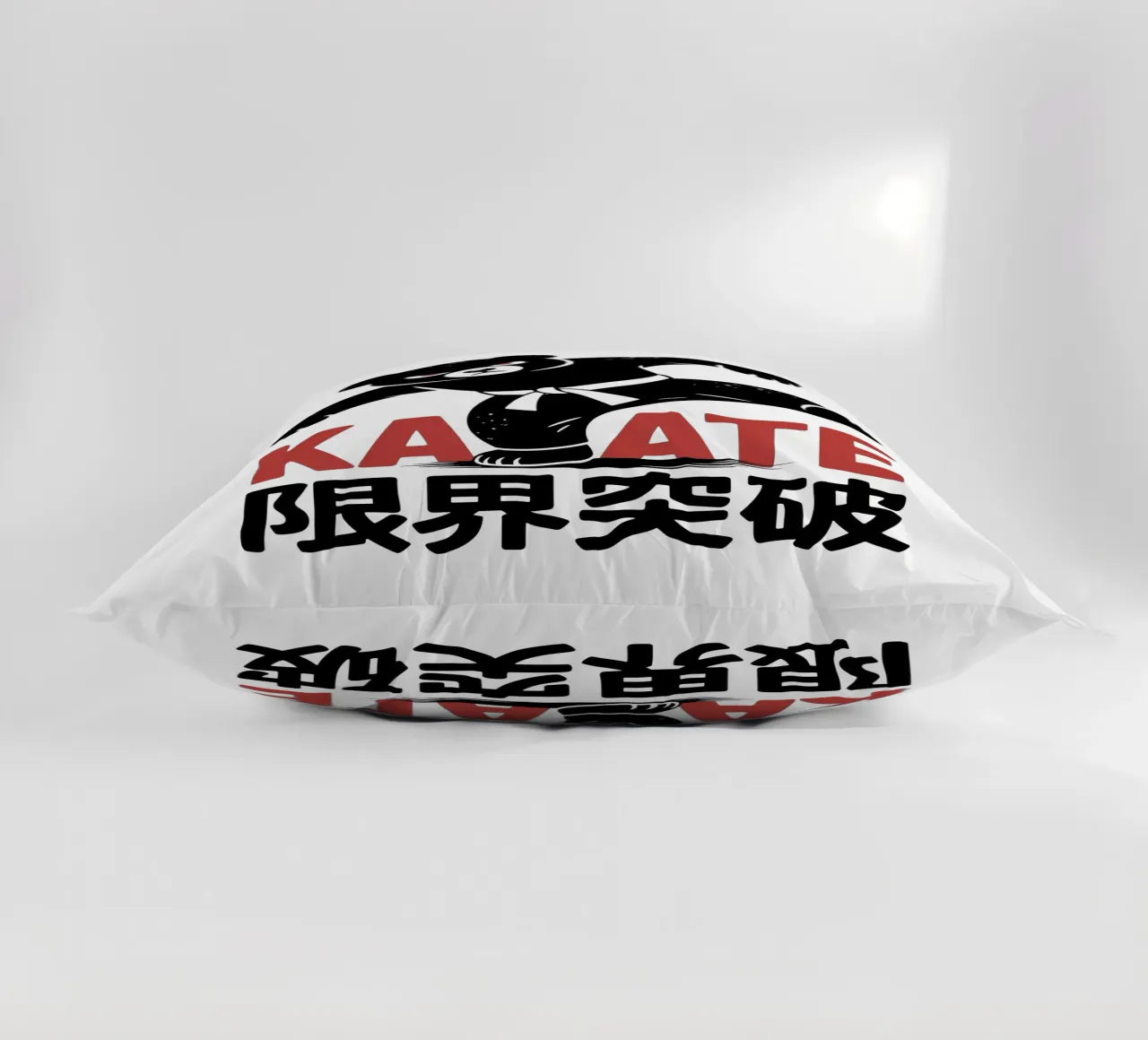 Orso giapponese di Karate - Limit Break Kanji Arti Marziali cuscino da GameDay Studio