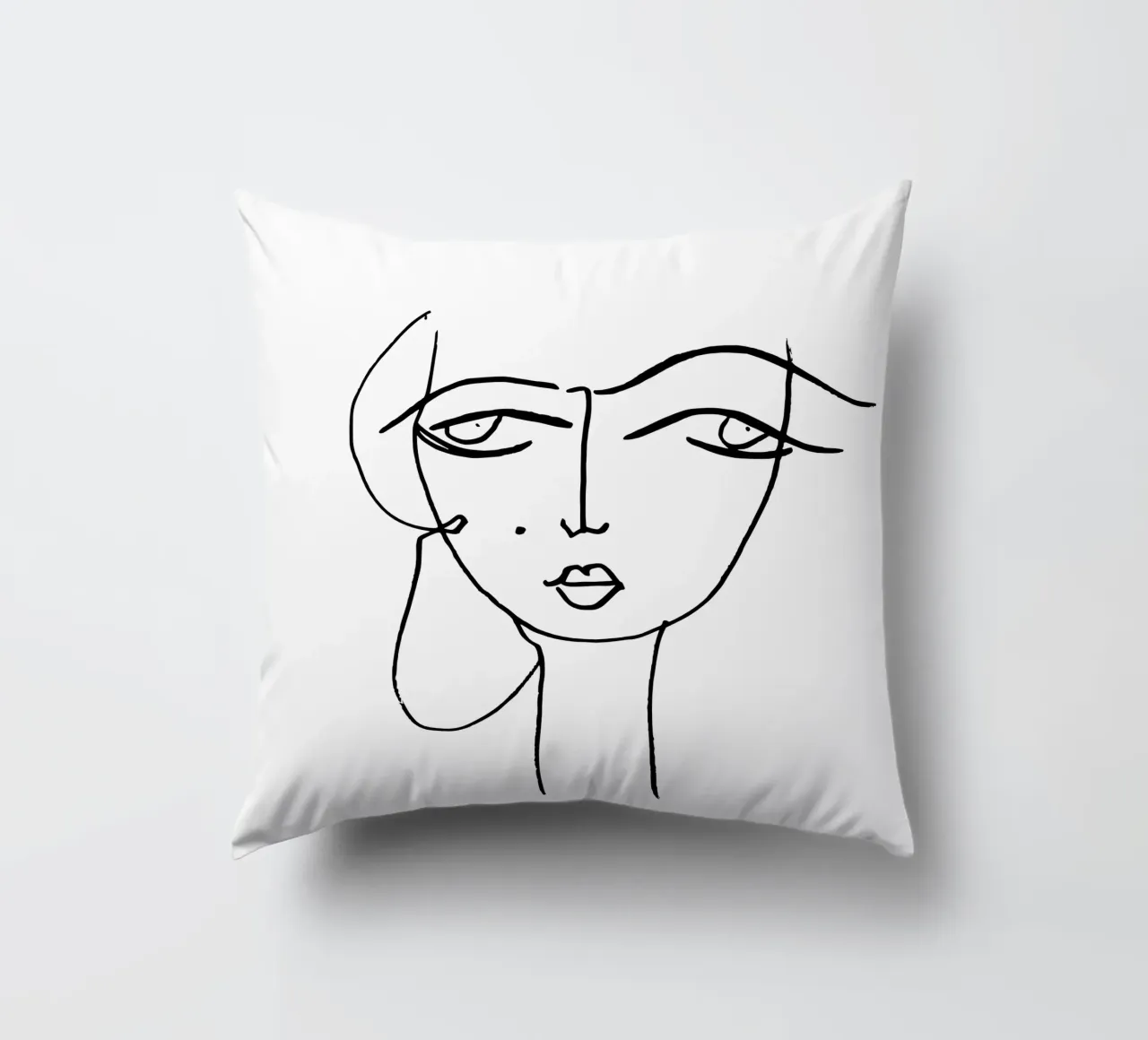 Outline of Her cuscino da typostudio
