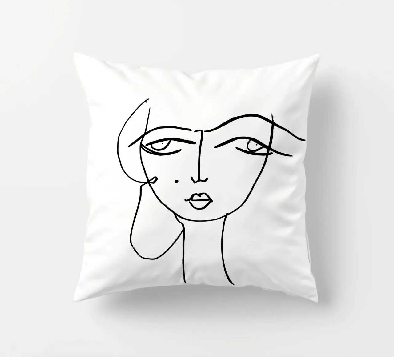 Outline of Her cuscino da typostudio
