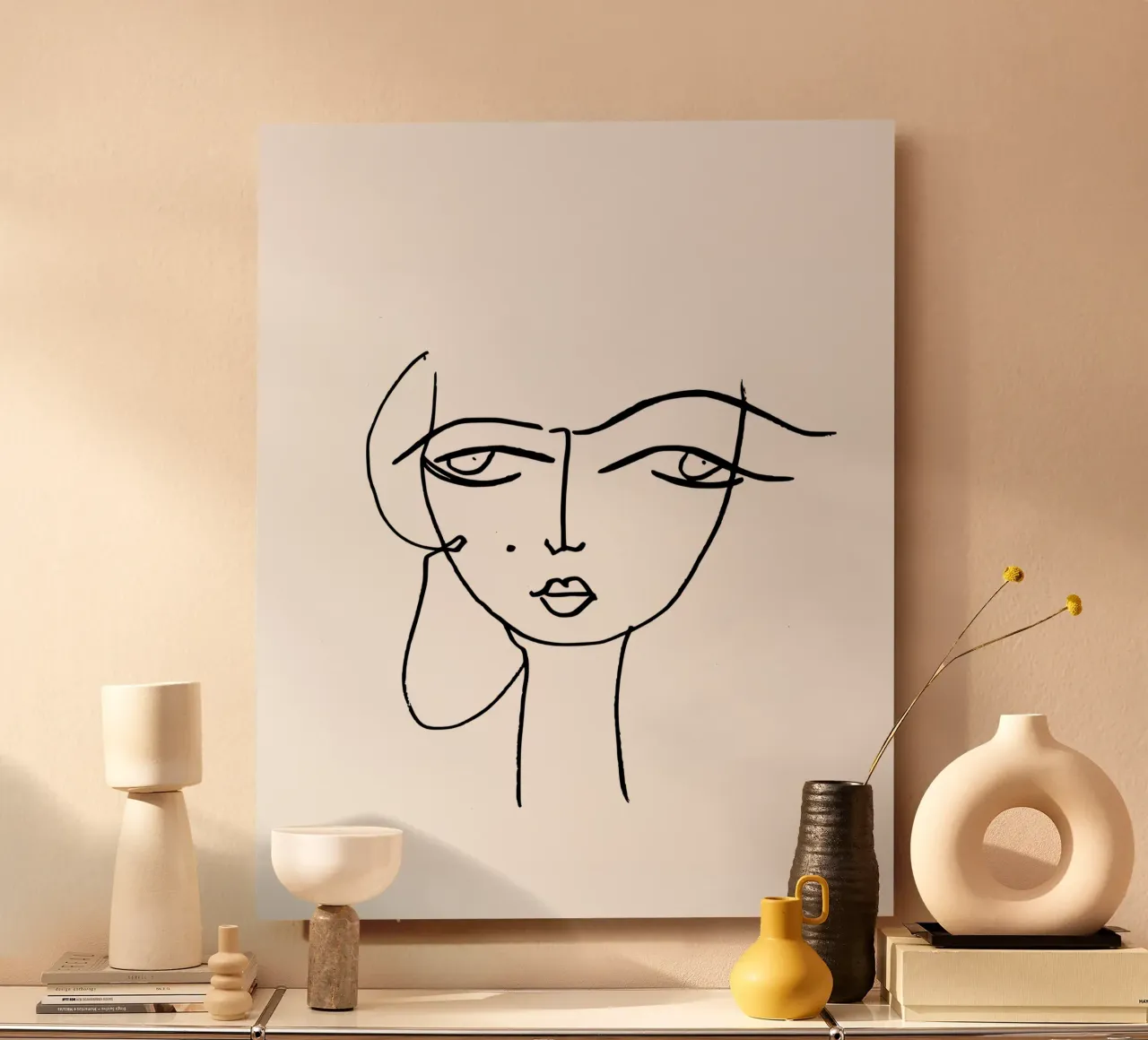 Outline of Her alluminio dibond da typostudio
