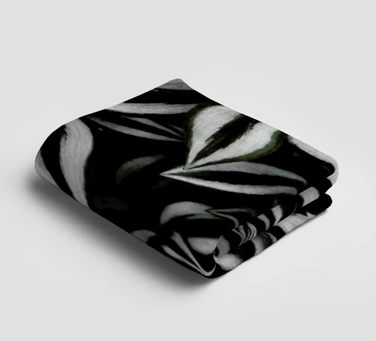 Botanical Cebra Leafs towel by Studio Nahili