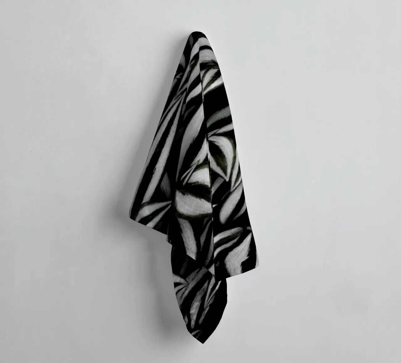 Botanical Cebra Leafs towel by Studio Nahili