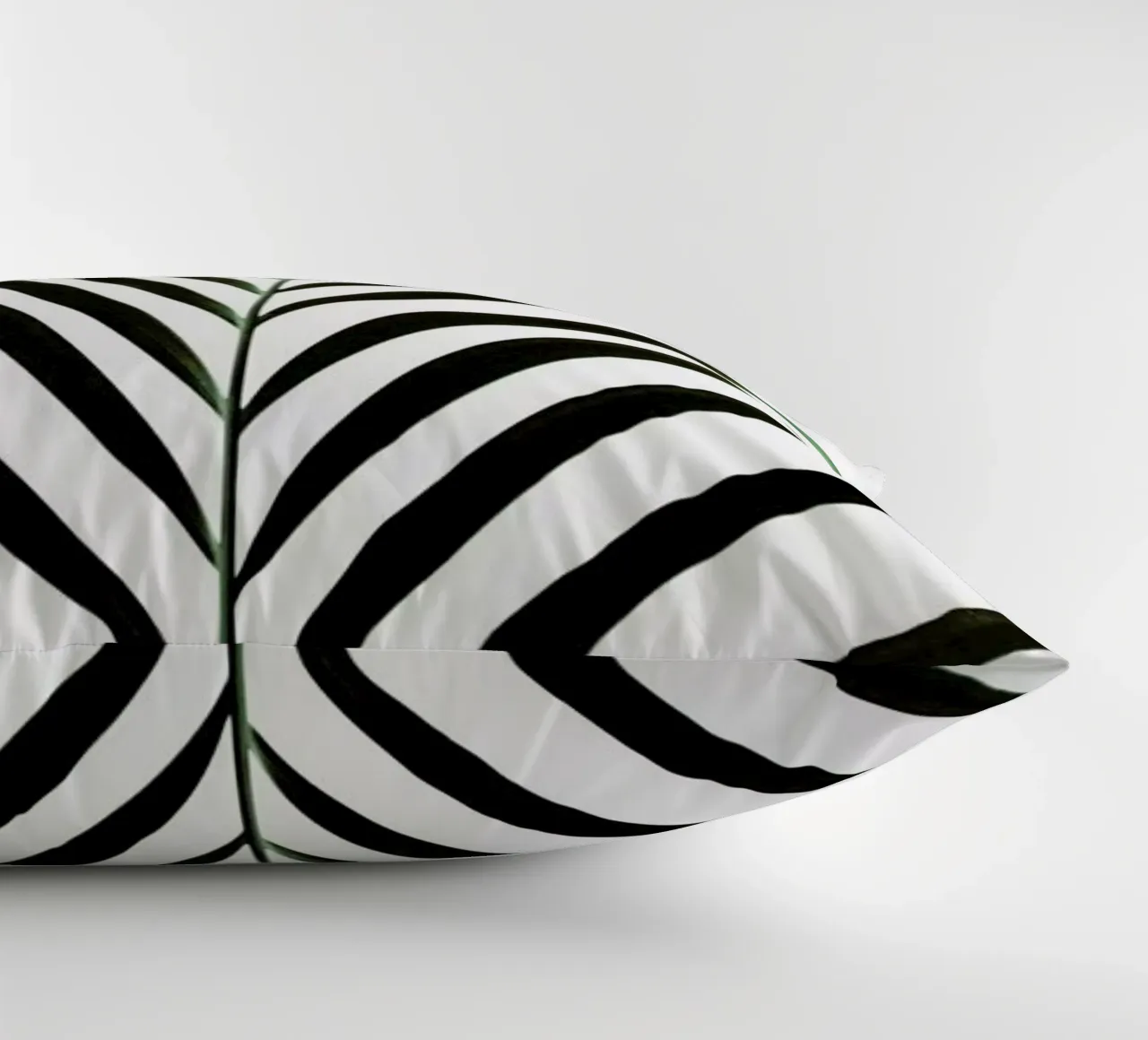 Minimal Palm Leaf cuscino da Studio Nahili