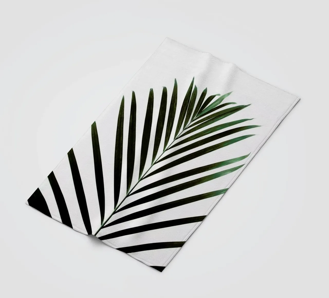 Minimal Palm Leaf coperta in pile da Studio Nahili