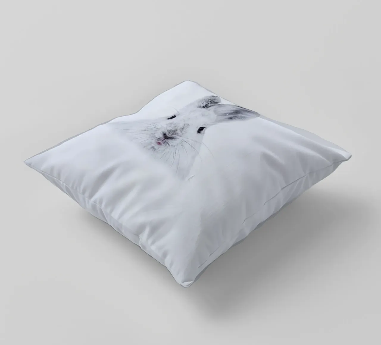 Rabbit in the Snow cuscino da EyeEm Mobile GmbH