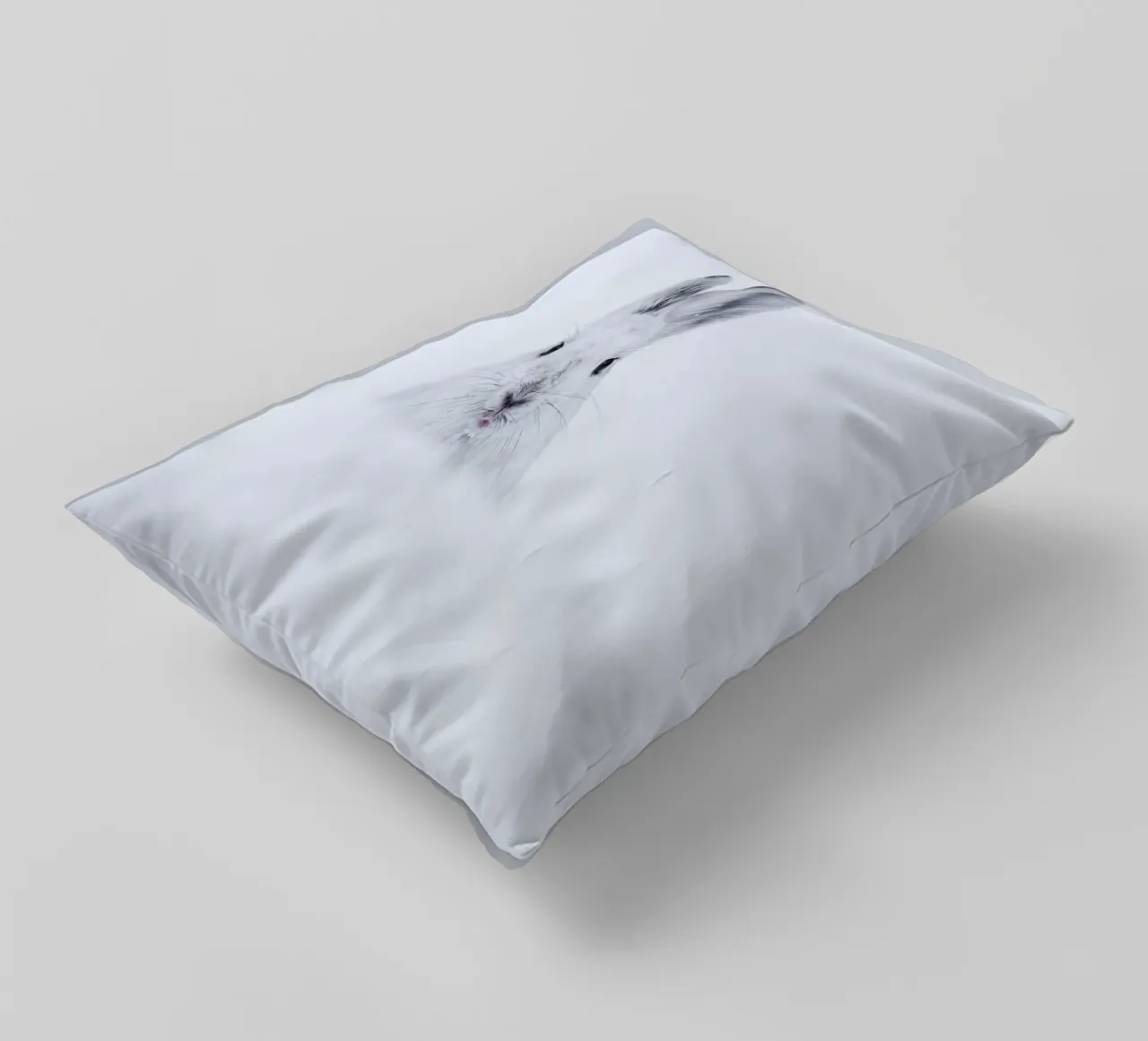 Rabbit in the Snow cuscino da EyeEm Mobile GmbH