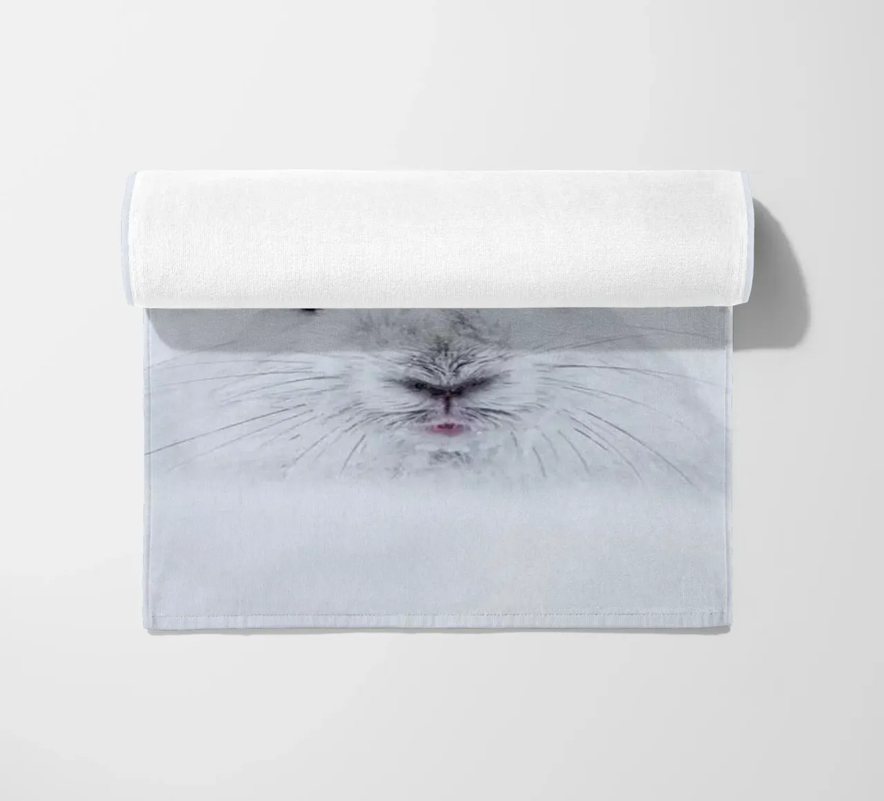 Rabbit in the Snow telo mare da EyeEm Mobile GmbH