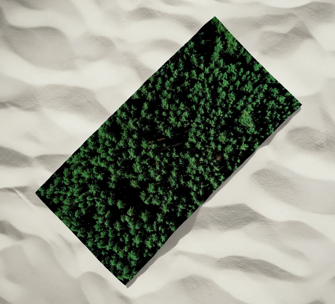 Tree Pattern Strandtuch von Sebastian Hilgetag