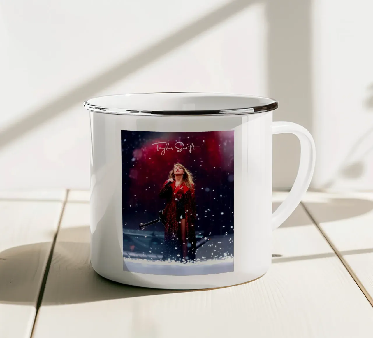 Taylor Swiftie emaille mok van NindaCreationsArt