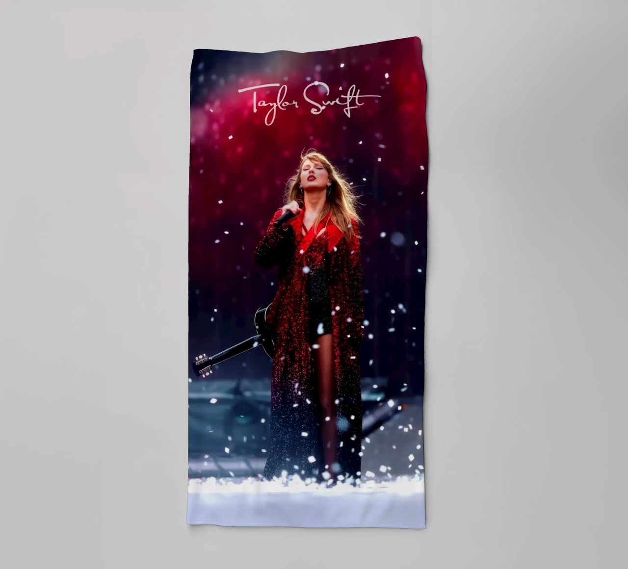 Taylor Swiftie asciugamano da bagno da NindaCreationsArt