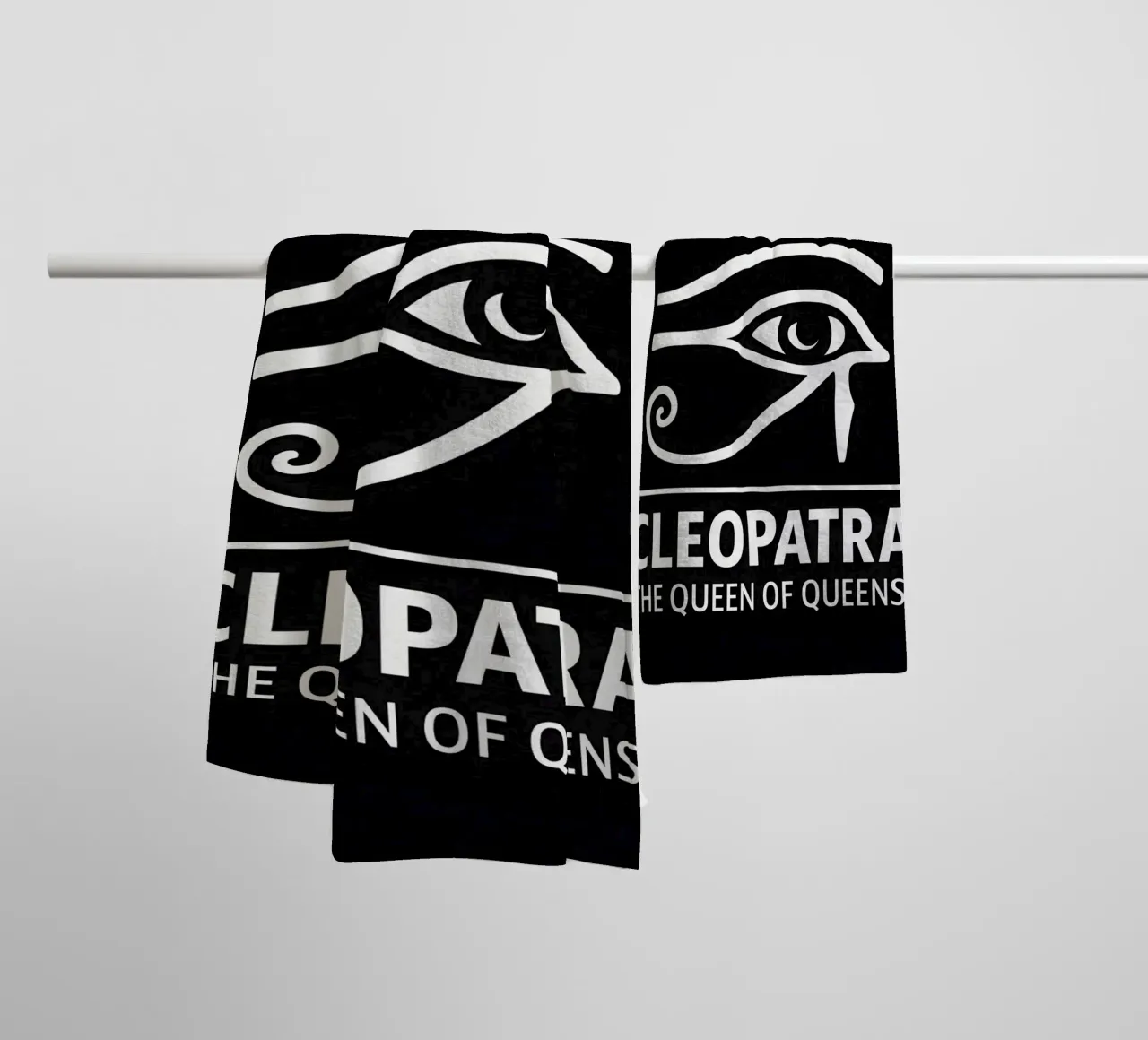 Cleopatra Print asciugamano da bagno da MoviesArt