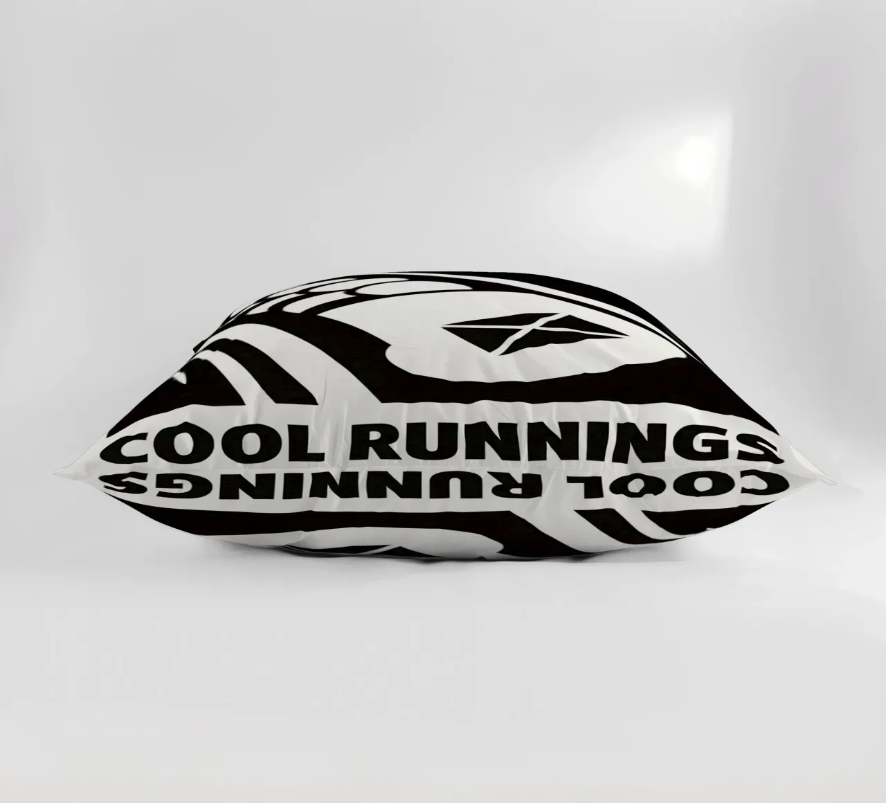 Cool Runnings Print cuscino da MoviesArt