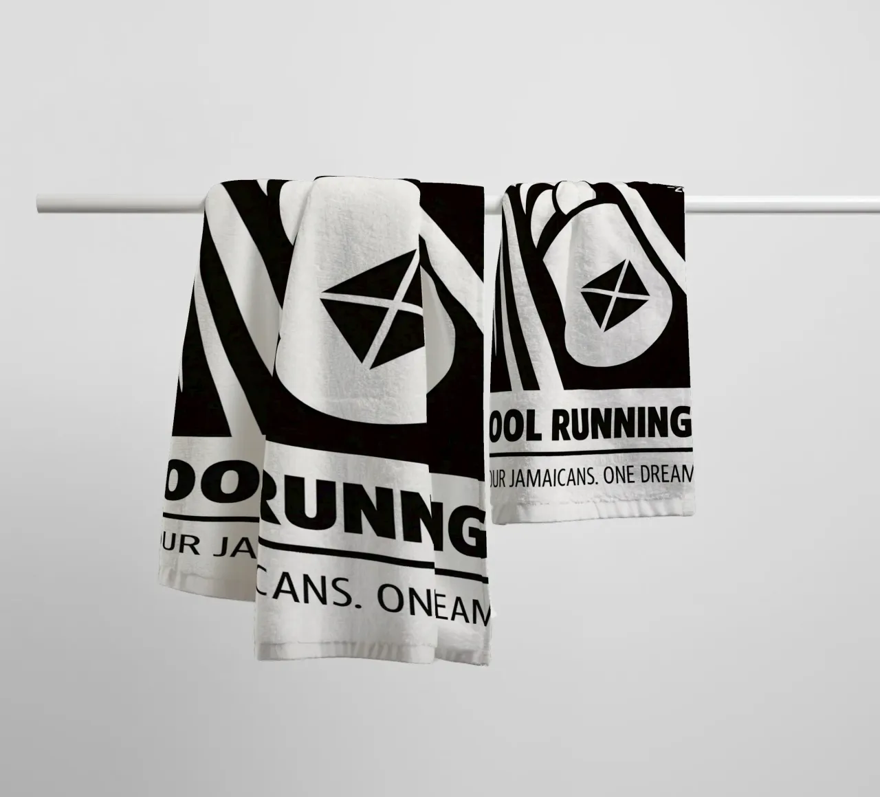 Cool Runnings Print asciugamano da bagno da MoviesArt
