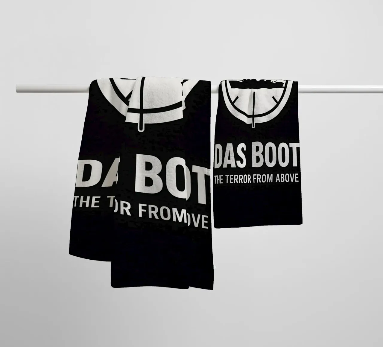 Das Boot Print asciugamano da bagno da MoviesArt