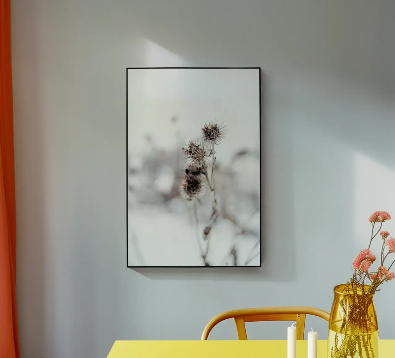 Thistle plexiglass da EyeEm Mobile GmbH