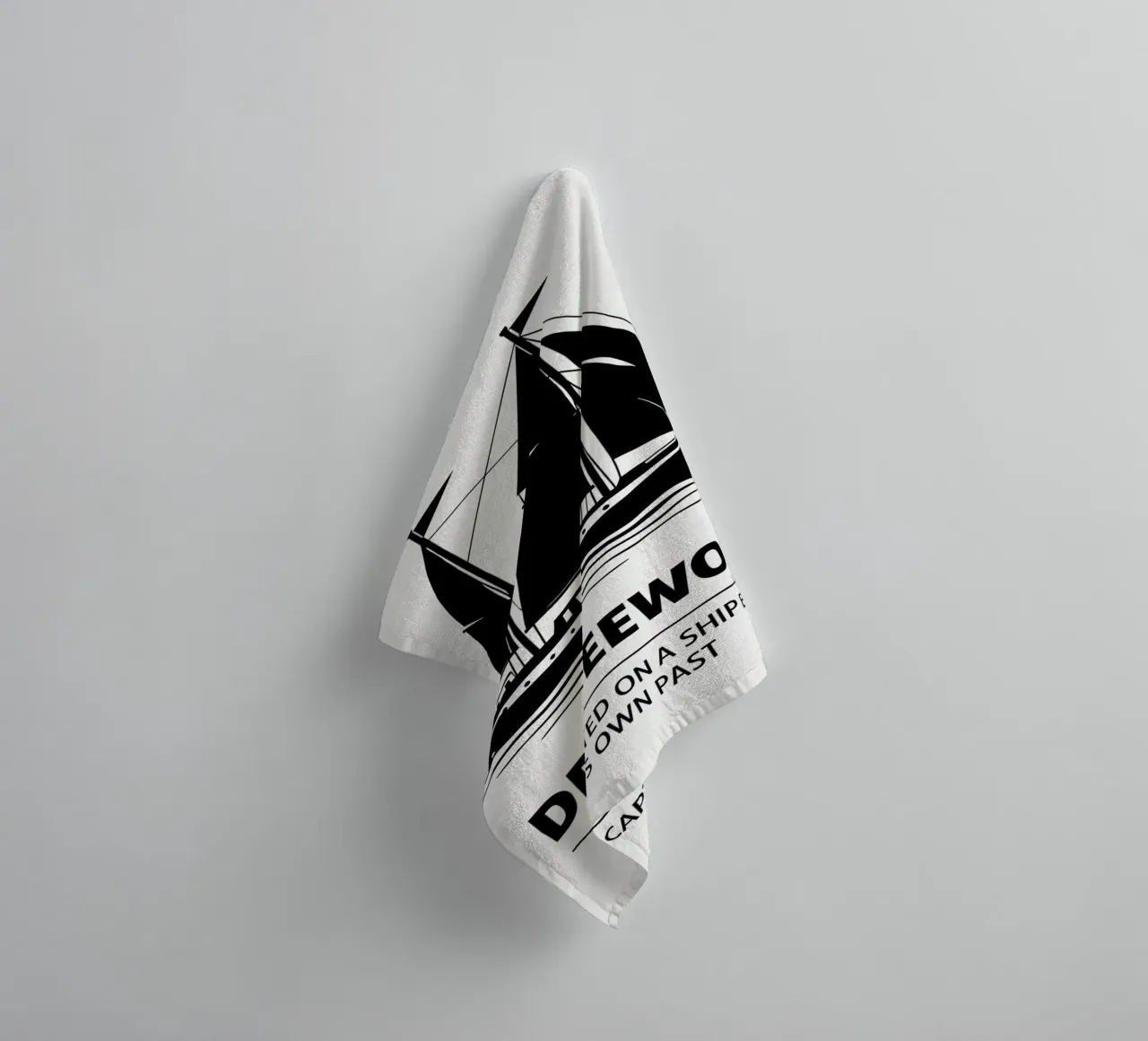 Der Seewolf Print asciugamano da bagno da MoviesArt