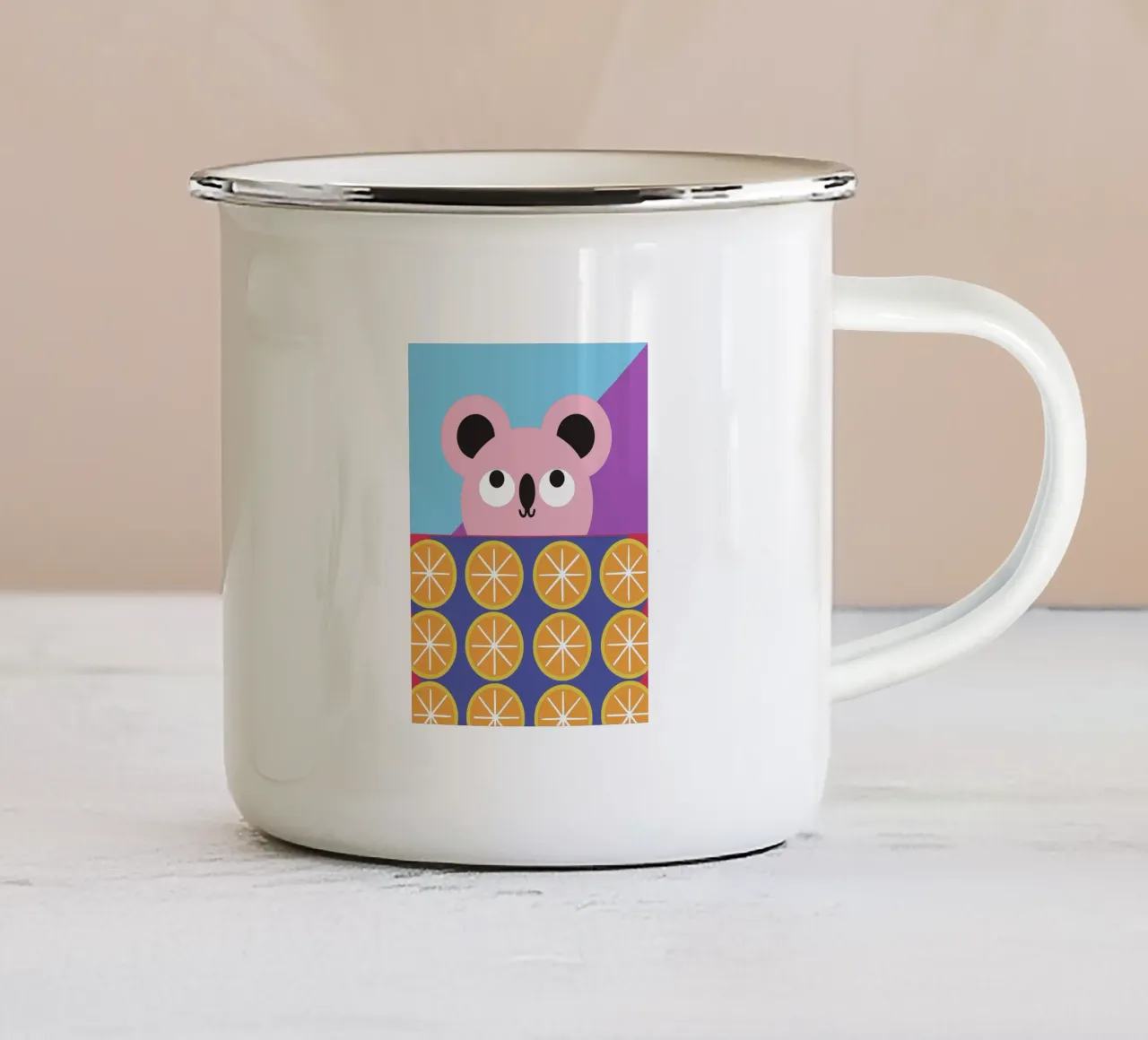 Koala e frutta arancione tazza in smalto da LOOK DIFFERENT